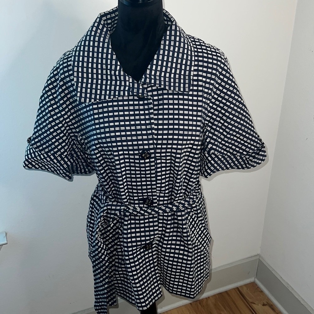 Trina Turk buttoned down dotted short sleeves belted blazer jacket Sz 10
